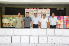 公司到玉龍湖小學(xué)開展教師節(jié)走訪慰問(wèn)活動(dòng)